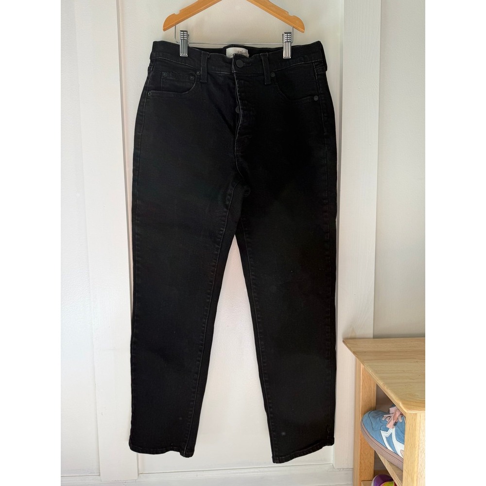 Universal Threads Women's black mid rise 80s slim jeans